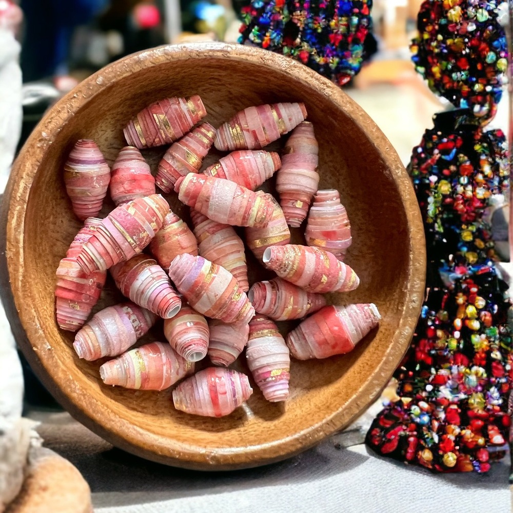 Paper beads - Picture 2 of 4